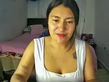 Emily_Caylin Chaturbate stream image from May 30, 2025
