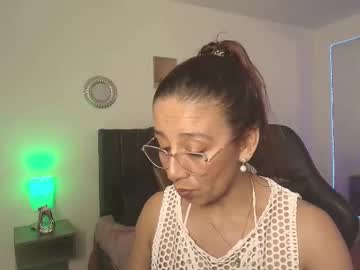 Tina_Moon2 Chaturbate stream image from May 30, 2025
