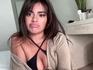 Poutyselena Chaturbate stream image from May 30, 2025