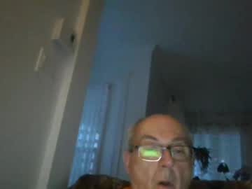 Bernard1102 Chaturbate stream image from May 31, 2025