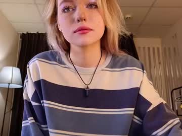 Just_Mia_ Chaturbate stream image from May 31, 2025