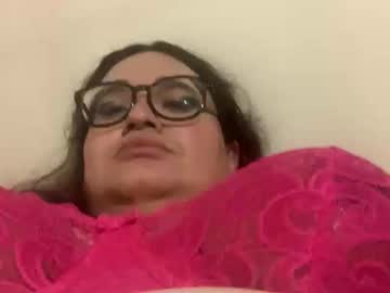 Chewbockets Chaturbate stream image from May 31, 2025