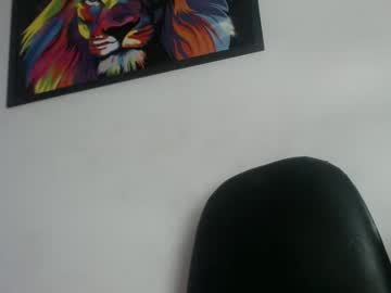 Merida_Foxx Chaturbate stream image from May 31, 2025