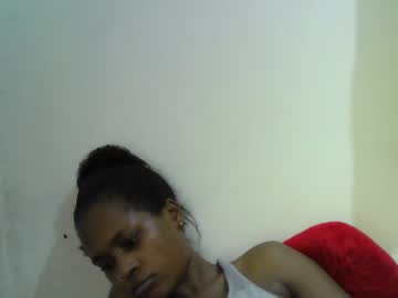 Realqueen2 Chaturbate stream image from May 31, 2025
