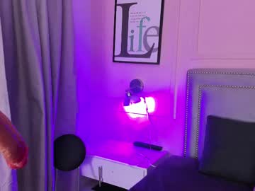 Violetta_Diamond_ Chaturbate stream image from May 31, 2025
