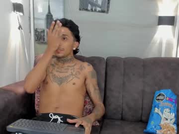 Clarent_Hills Chaturbate stream image from May 31, 2025