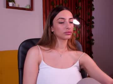 Kellybajou Chaturbate stream image from May 31, 2025