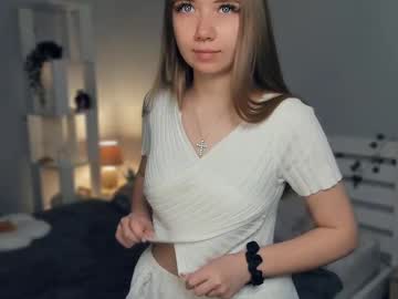 Missm1racle Chaturbate stream image from May 31, 2025