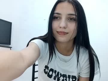 Taytearnet Chaturbate stream image from May 31, 2025