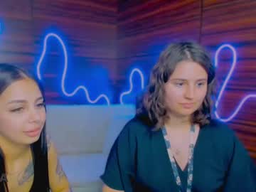 Emiilyy_Moon Chaturbate stream image from May 31, 2025