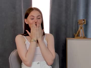 Albertaellson Chaturbate stream image from May 31, 2025