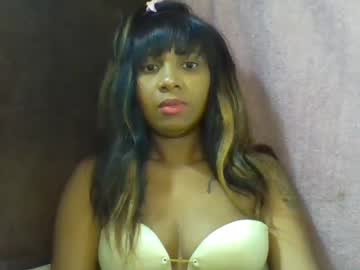 Francia2705 Chaturbate stream image from May 31, 2025