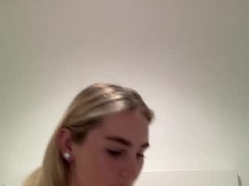 Babybambiixx Chaturbate stream image from May 31, 2025