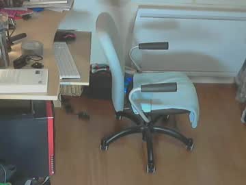 Dbutantetv Chaturbate stream image from May 31, 2025