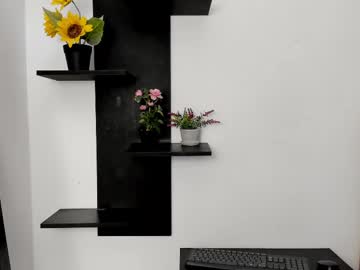 Sarahi_Camila Chaturbate stream image from May 31, 2025