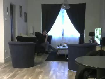 Rober10000 Chaturbate stream image from May 31, 2025