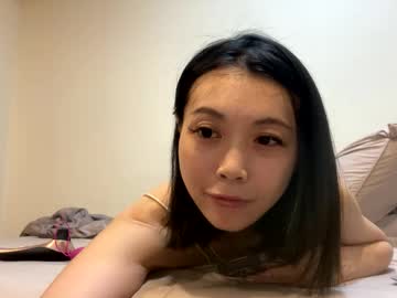 Asianbitxh Chaturbate stream image from May 31, 2025
