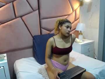 Luna_A18 Chaturbate stream image from May 31, 2025