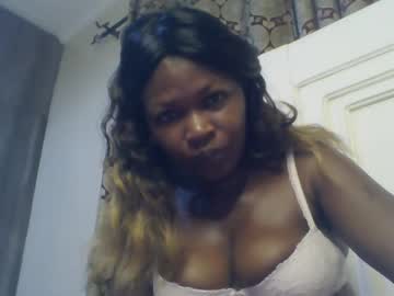 Saltysugarr Chaturbate stream image from May 31, 2025