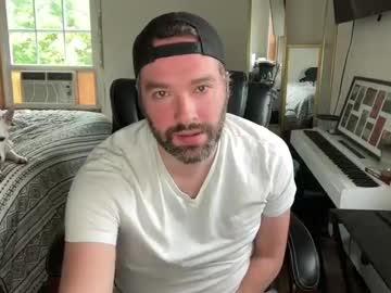 Toohot2naught Chaturbate stream image from May 31, 2025