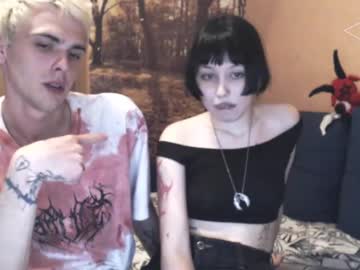 2serendipity Chaturbate stream image from May 31, 2025