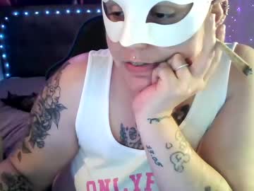 Bunnyfox420 Chaturbate stream image from June 01, 2025