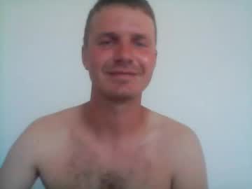 Farafonoff Chaturbate stream image from June 01, 2025