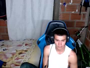 Flacolatind Chaturbate stream image from June 01, 2025