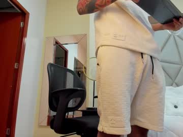 Martjohanic Chaturbate stream image from June 01, 2025
