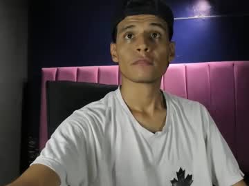 Rixonlatin Chaturbate stream image from June 01, 2025