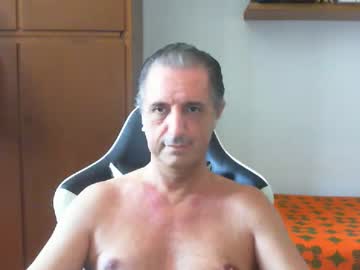 Liuk53 Chaturbate stream image from June 01, 2025