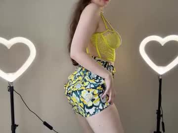 Devonaangela Chaturbate stream image from June 01, 2025