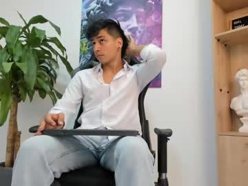 Mattkeigo Chaturbate stream image from June 01, 2025