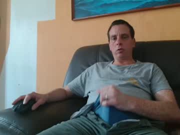 Clouplefun Chaturbate stream image from June 01, 2025