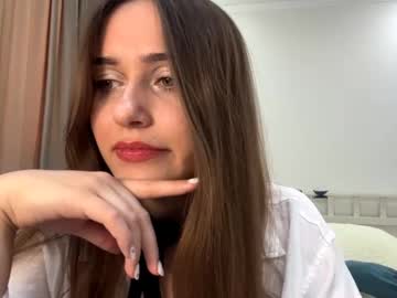 Dorisbraund Chaturbate stream image from June 01, 2025