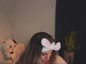 Tatti_1 Chaturbate stream image from June 01, 2025