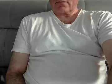 Pussyslav39 Chaturbate stream image from June 01, 2025