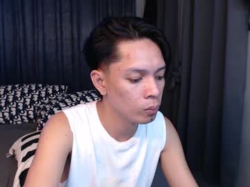 Urpinoyasianx Chaturbate stream image from June 01, 2025