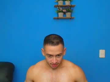 Christopher_W Chaturbate stream image from June 01, 2025