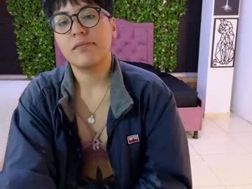 Darlyn_Reader Chaturbate stream image from June 01, 2025