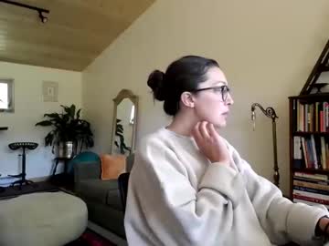 Formicaforest Chaturbate stream image from June 01, 2025