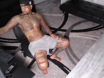 Slangondemhoes Chaturbate stream image from June 01, 2025