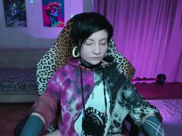 Tragedienne_0o Chaturbate stream image from June 01, 2025