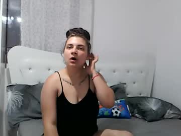 Kelly_Foxter Chaturbate stream image from June 01, 2025