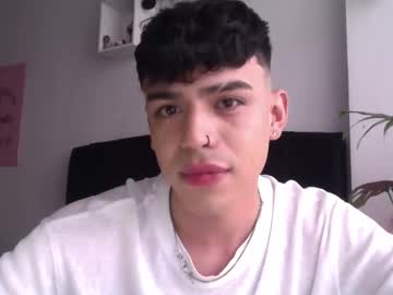 Noah37469 Chaturbate stream image from June 01, 2025