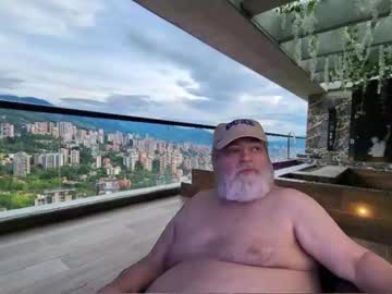 Bear4muscle Chaturbate stream image from June 01, 2025