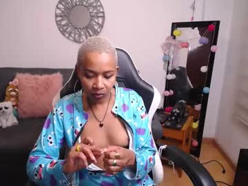 Zarabby_Skuirt Chaturbate stream image from June 01, 2025