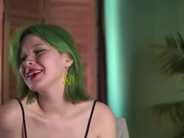 Aphelia_Lewis Chaturbate stream image from June 02, 2025