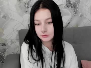 Line_Green Chaturbate stream image from June 02, 2025