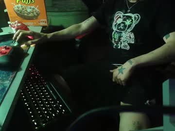 Laceynbrett Chaturbate stream image from June 02, 2025
